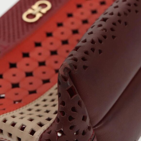 Salvatore Ferragamo Tote Bag Leather Red Gold Auth 102115 - Picture 3 of 16